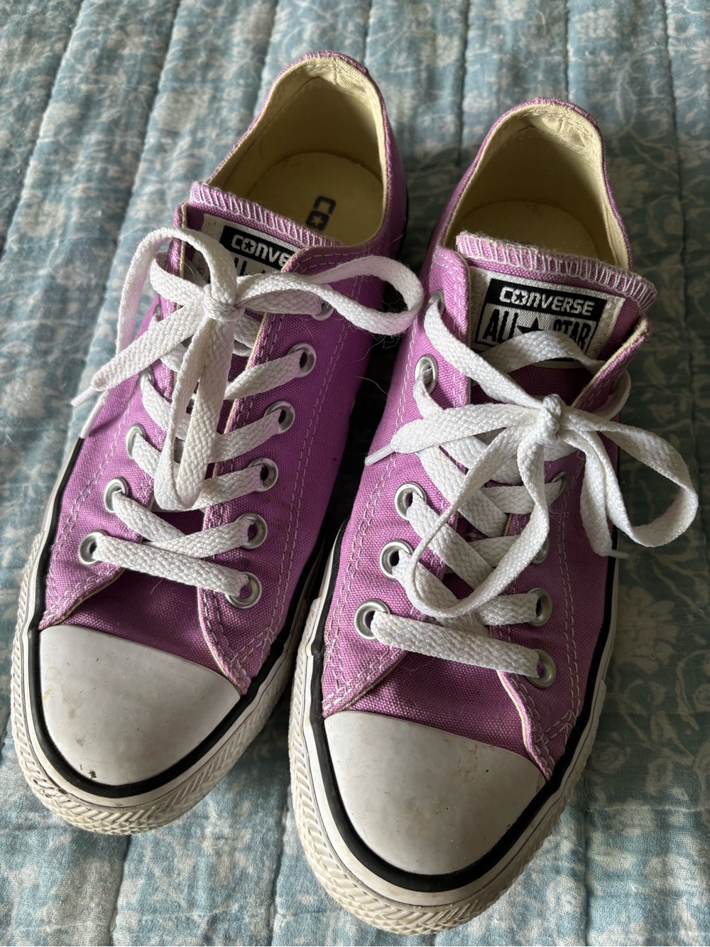 Converse Low Top Sneakers in Lavender
